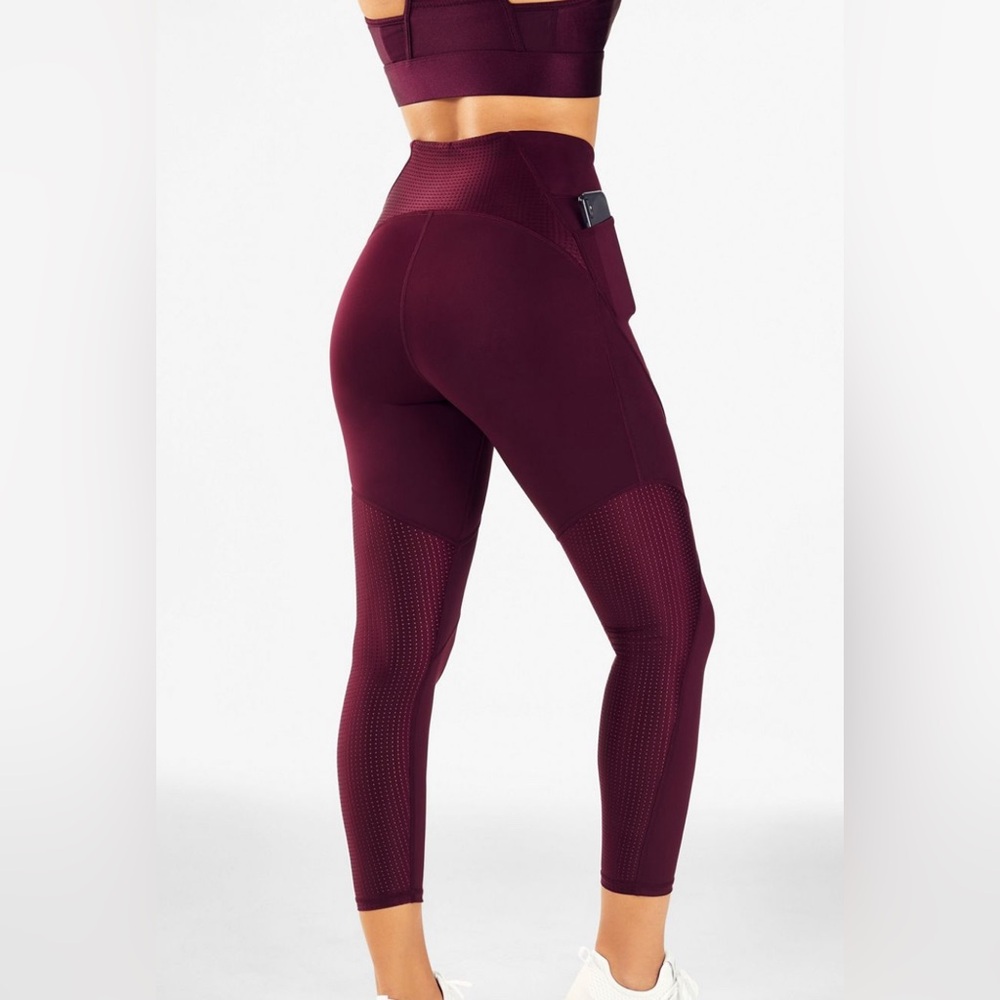 Fabletics *NWT* Spin Mesh Ultracool 7/8 Leggings - Picture 2 of 11